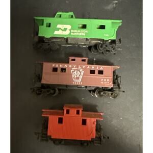 Lot Of 3 HO Scale Rail Cars Caboose Burlington Pennsylvania Vintage Germany